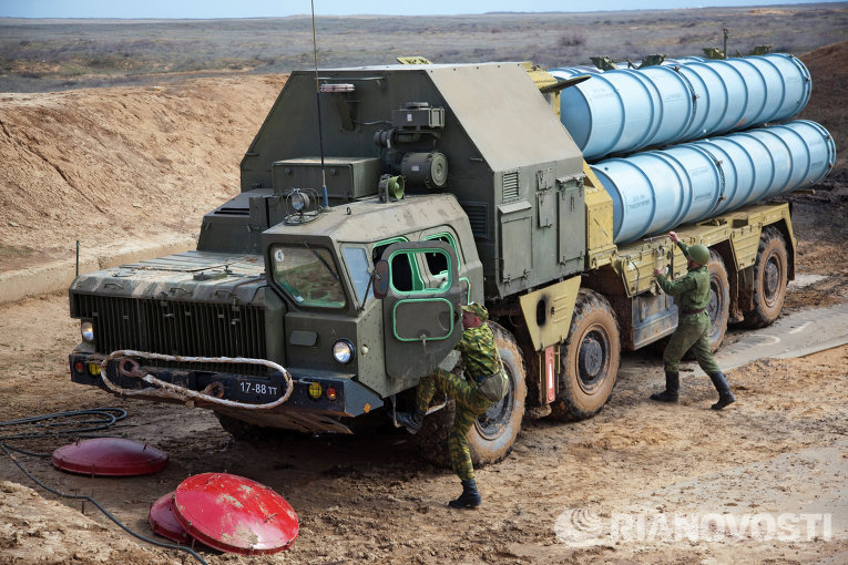 Россия заключила с Ираном контракт на поставку систем ПВО С-300